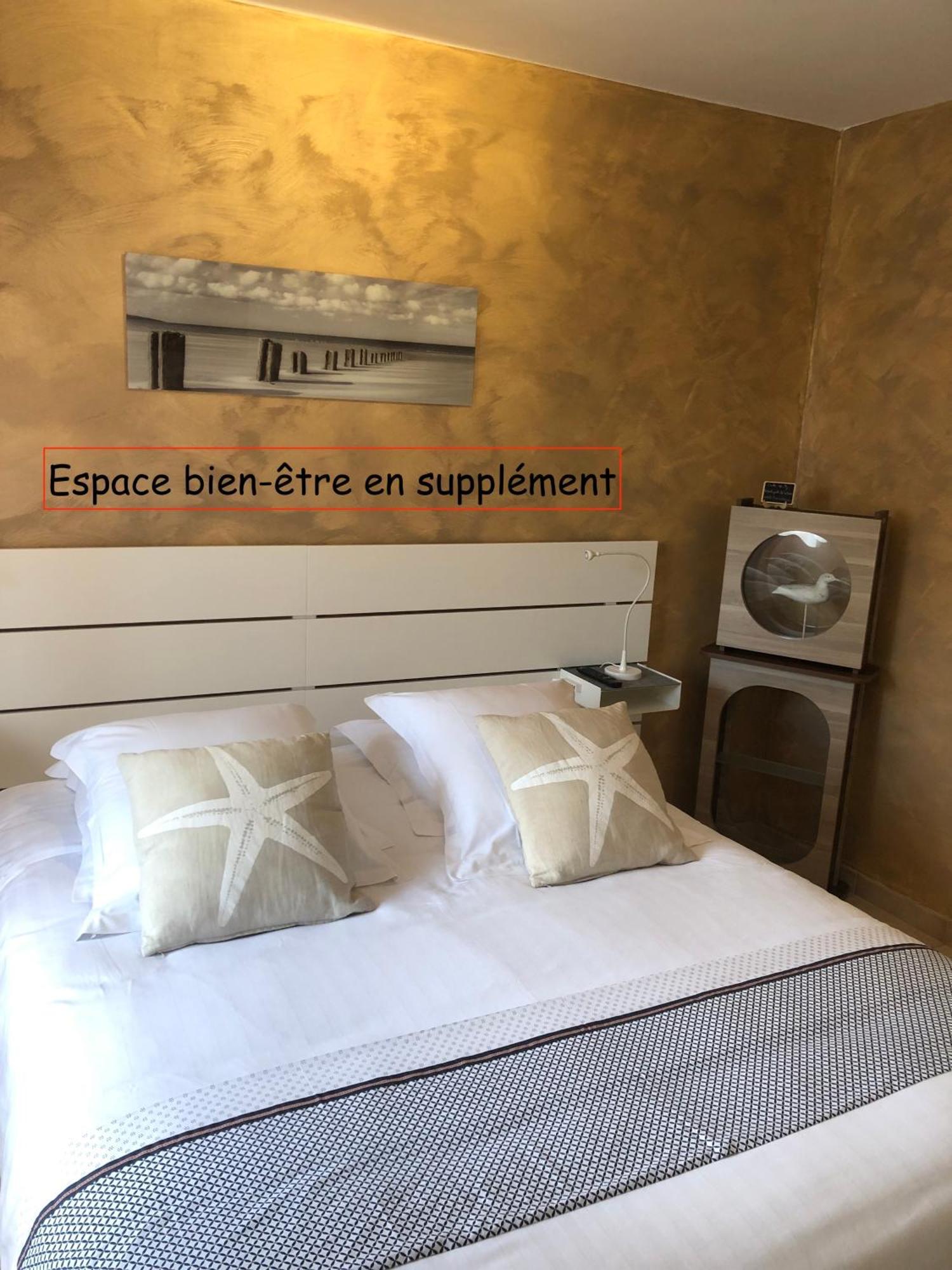 Le Pont De La Baie Bed & Breakfast Mont-Dol